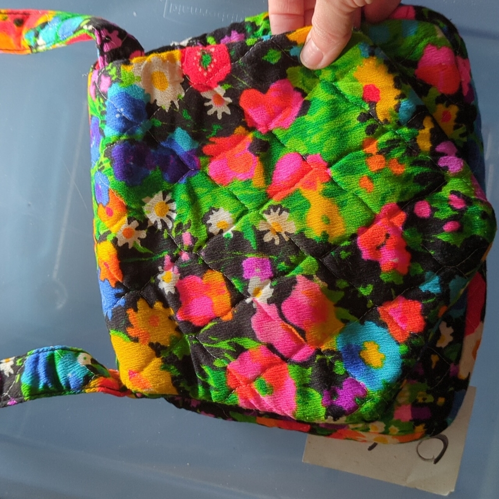 Floral quilt purse - Picture 2 of 7